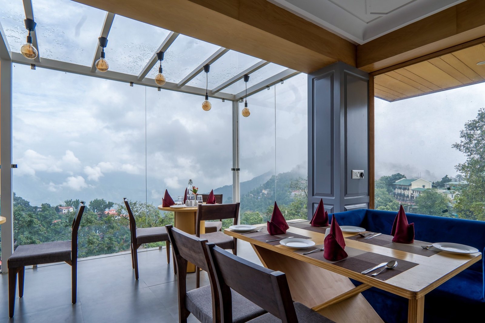 Restaurant 13 (1) (1)